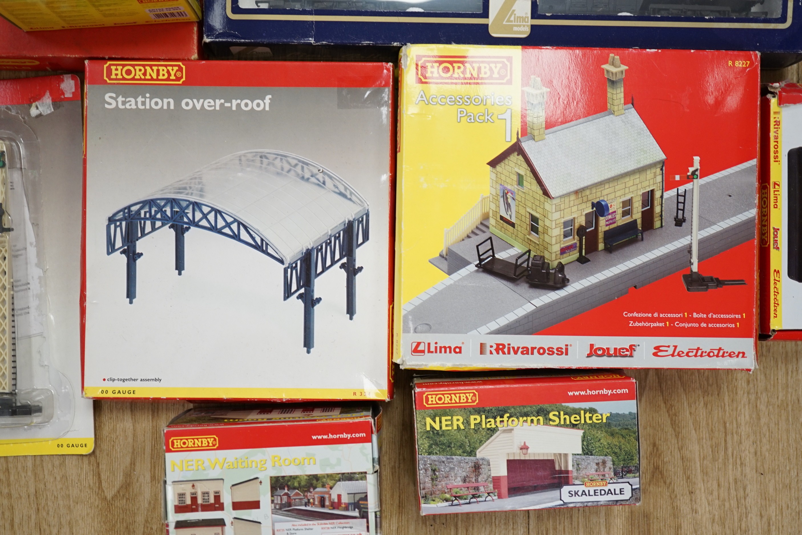 Lima, Hornby and other railway models